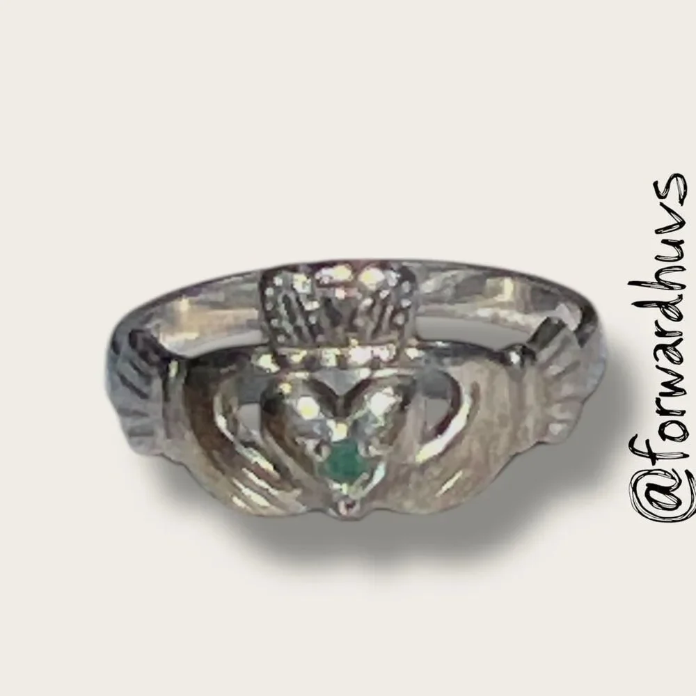 Sterling Silver Claddagh Ring – Size 6.25 – Emerald Glass Accent